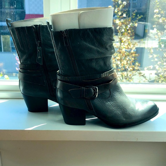 Earth Booties - Picture 1 of 8